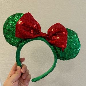 Disney Parks Green Sequin Minnie Mouse Ears Red Bow Christmas Holiday Holly Rare